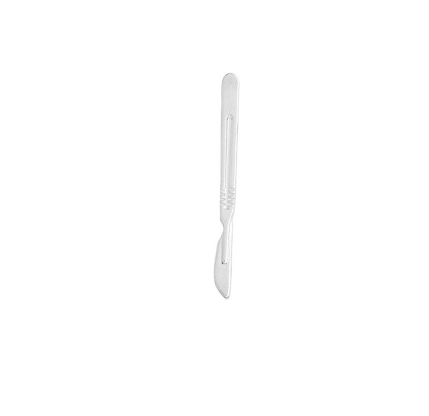 Europe and the United States cross-border new hot sale medical equipment brooch creative laryngoscope alloy micro chapter clothing bag accessories