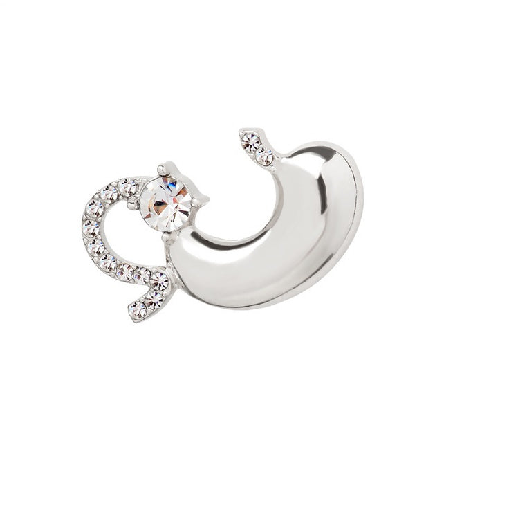 Europe and the United States cross-border new hot sale medical equipment brooch creative laryngoscope alloy micro chapter clothing bag accessories