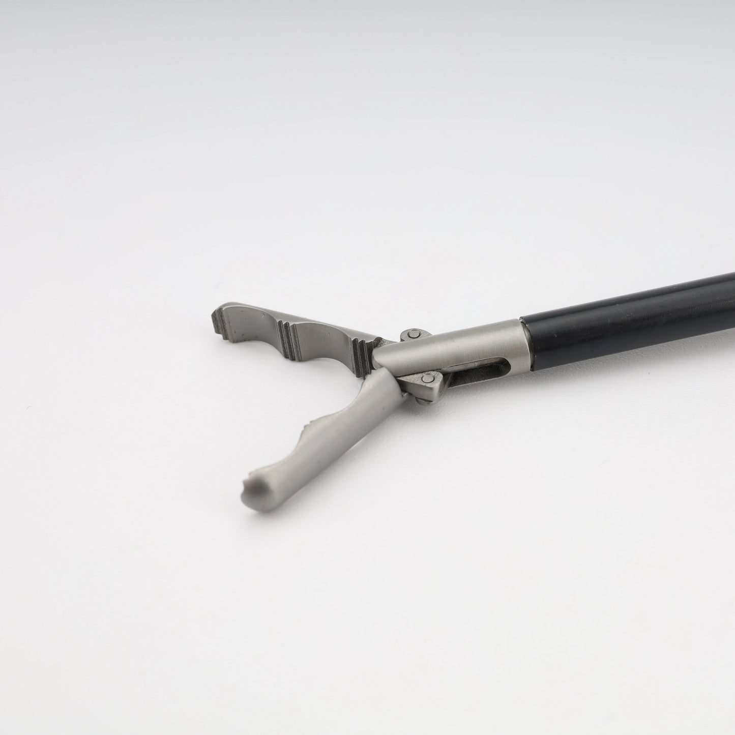 5mm Laparoscopic Instruments Laparoscopy Surgical Forceps Medical Forceps for Medical and Teaching