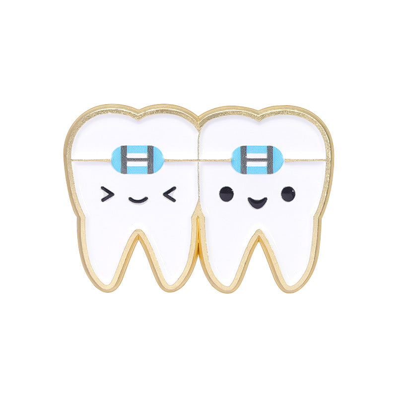 Medical-themed Creative And Unique Cartoon Dentist Badge